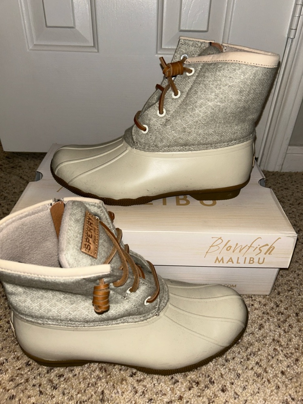 Sperry Women's Cream and Gray Felt Duck Boots with Tan Laces